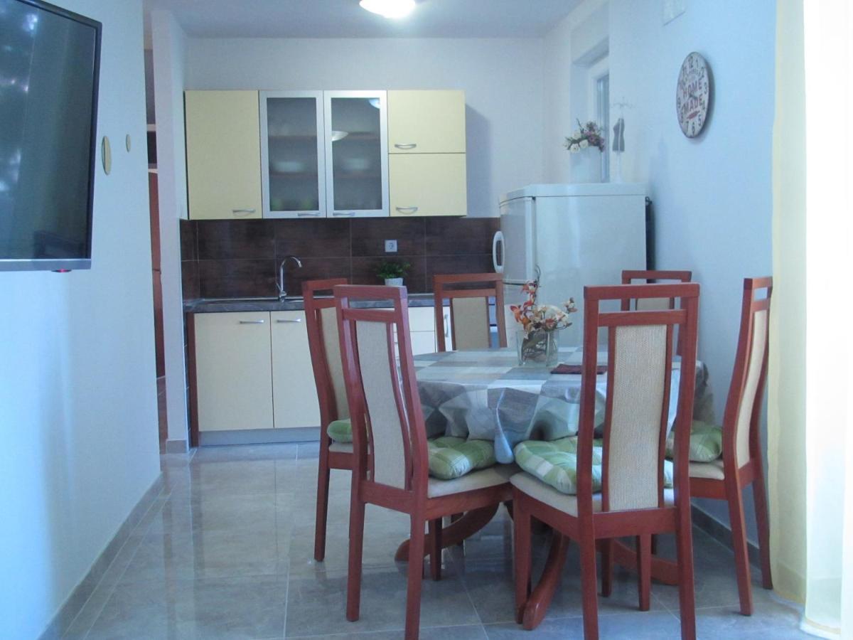 Apartment Rota ซาดาร์ ภายนอก รูปภาพ
